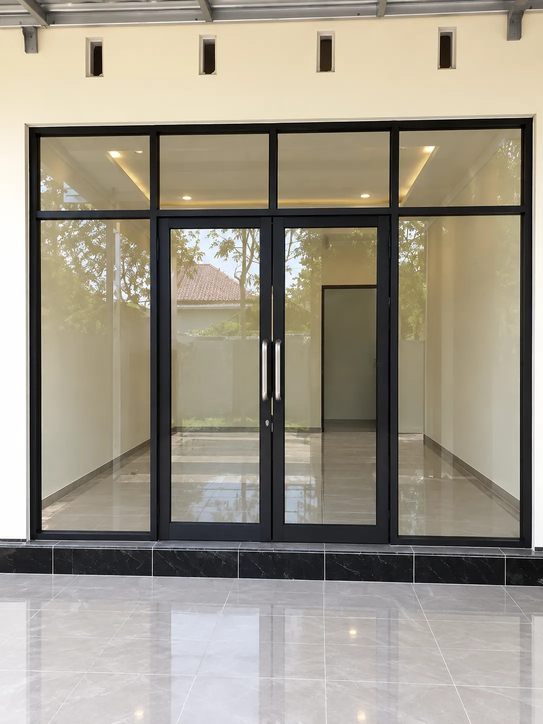 Pintu kaca aluminium bingkai gelap